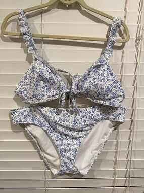 Hollister Blue Floral Bikini Set